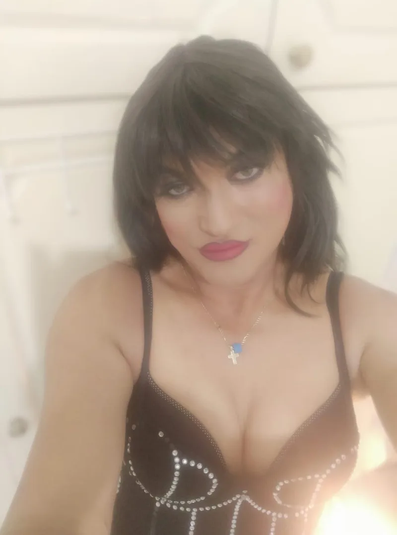 Η πιο καυτή τρανς της πόλης!, trans escort Θεσσαλονίκη